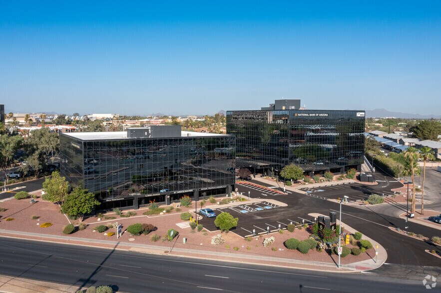 More Photos Of 333 N Wilmot Rd, Tucson Office For Lease