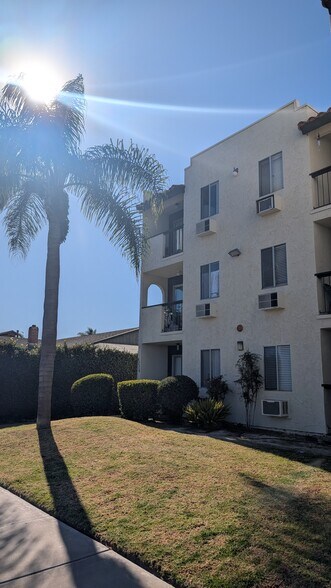 More Photos Of 4226 Utah St, San Diego Apartments For Sale