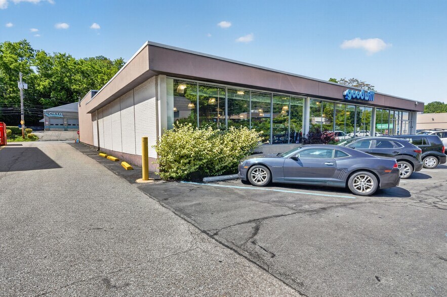 More Photos Of 2866 Banksville Rd, Pittsburgh Freestanding For Sale
