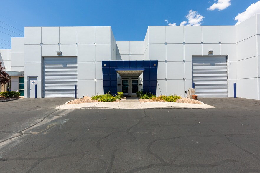 More Photos Of 3720 W Oquendo Rd, Las Vegas Warehouse For Lease