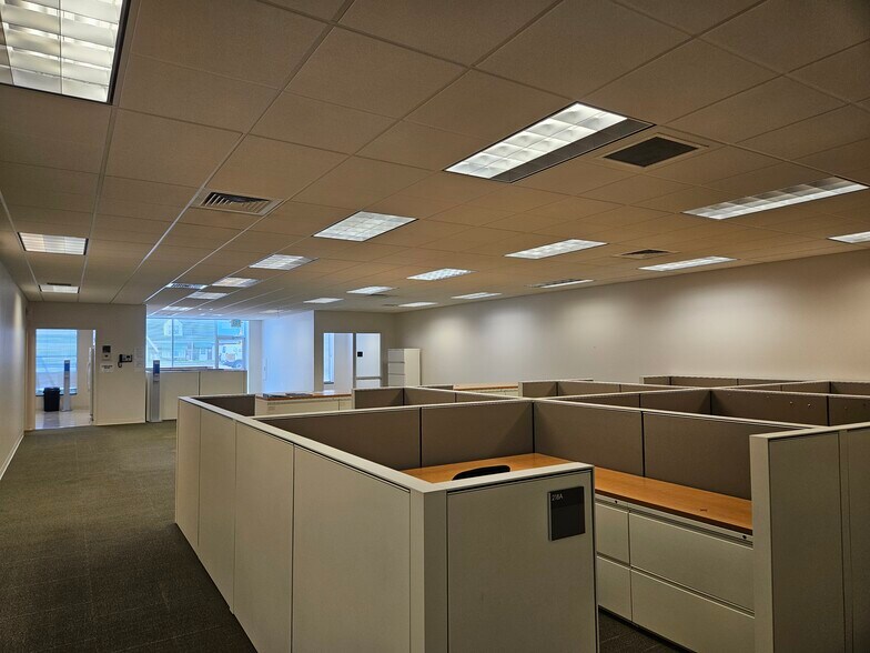 More Photos Of 4525 Sunset Blvd, Steubenville Storefront Retail Office For Lease