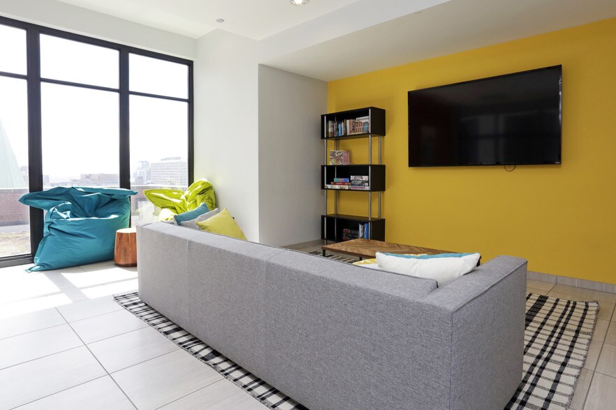 More Photos Of 28 E Jackson Blvd, Chicago Apartments For Sale