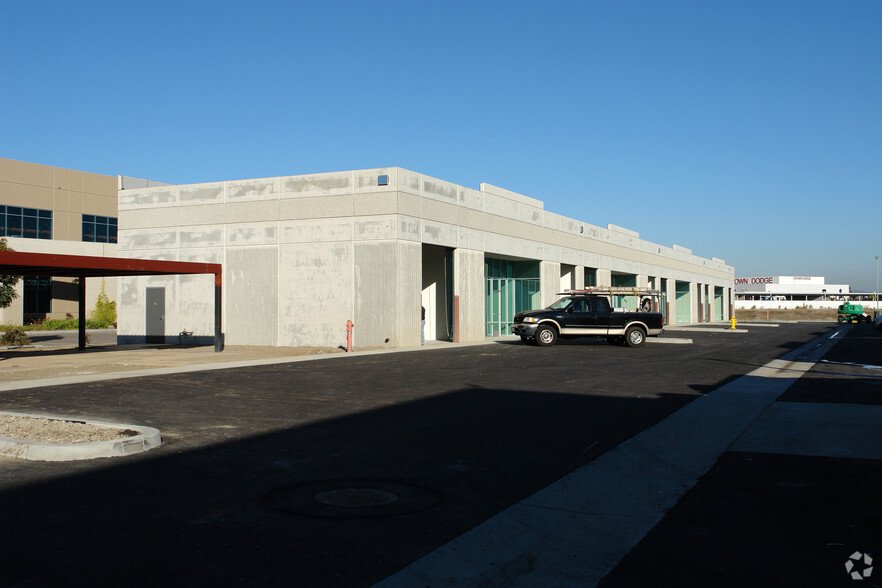 Primary Photo Of 6067 Olivas Park Dr, Ventura Manufacturing For Lease