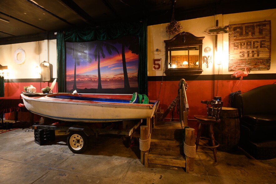 More Photos Of 4900-4904 W Adams Blvd, Los Angeles Freestanding For Sale
