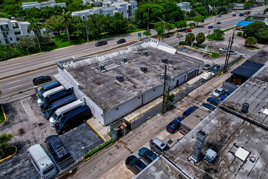 More Photos Of 925 W Broward Blvd, Fort Lauderdale Auto Dealership For Lease
