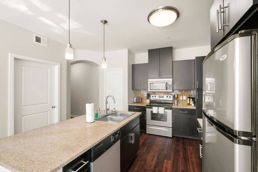 More Photos Of 5600 Smu Blvd, Dallas Apartments For Lease