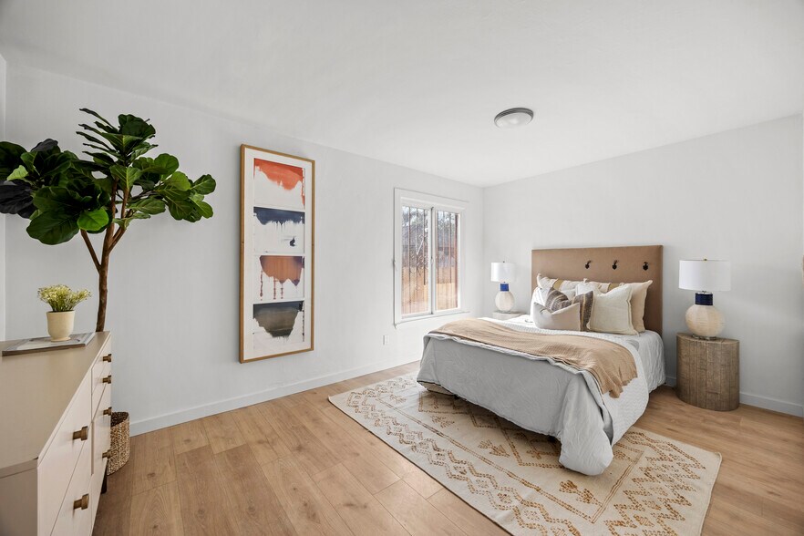 More Photos Of 1510 W 52nd St, Los Angeles Apartments For Sale