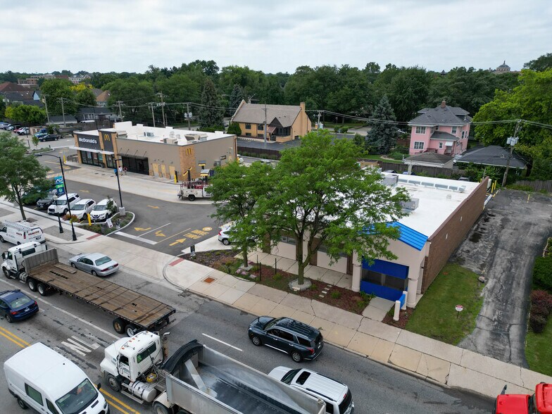 Primary Photo Of 120 N La Grange Rd, La Grange Medical For Lease