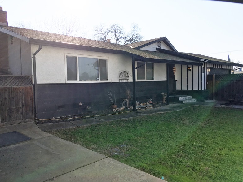 More Photos Of 7522-7524 Walnut Dr, Citrus Heights Freestanding For Sale