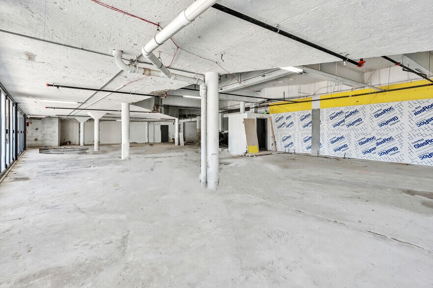 More Photos Of 801 Brickell Bay Dr, Miami Apartments For Lease