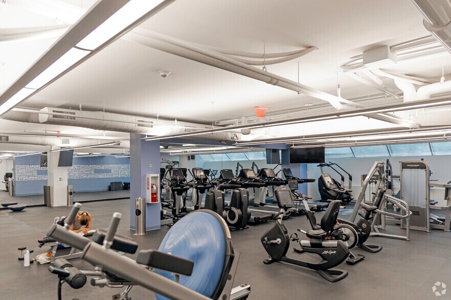 More Photos Of 500 Mamaroneck Ave, Harrison Office For Lease