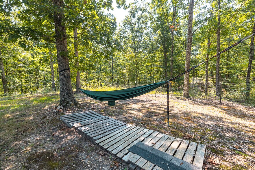 More Photos Of 11726 Highway K, Jadwin Hotel For Sale