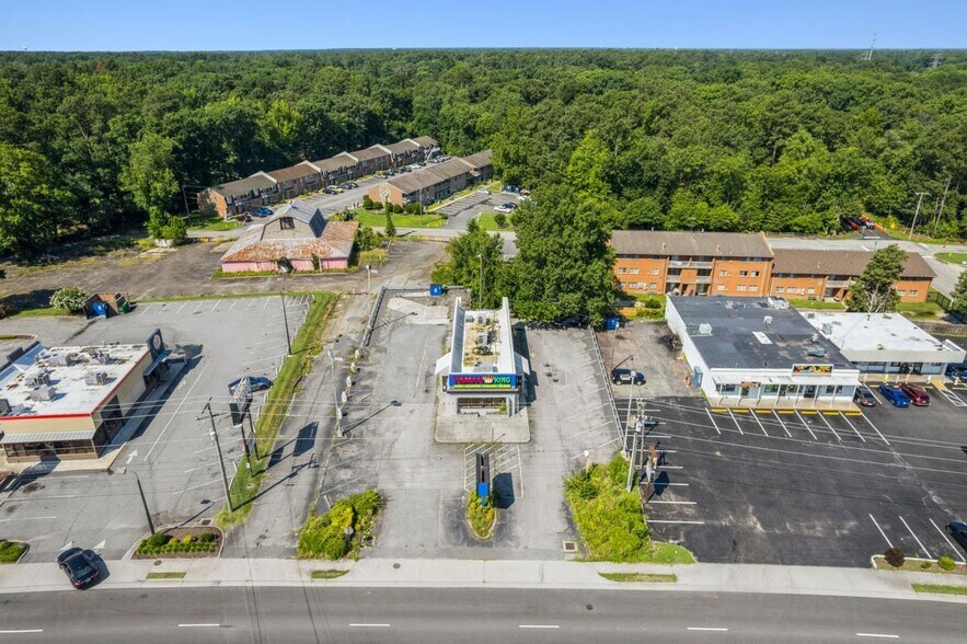 More Photos Of 2716 S Crater Rd, Petersburg Freestanding For Sale