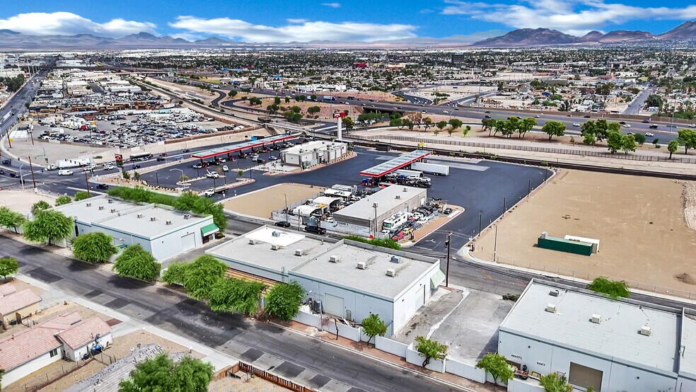 More Photos Of 1931 Losee Rd, North Las Vegas Warehouse For Lease