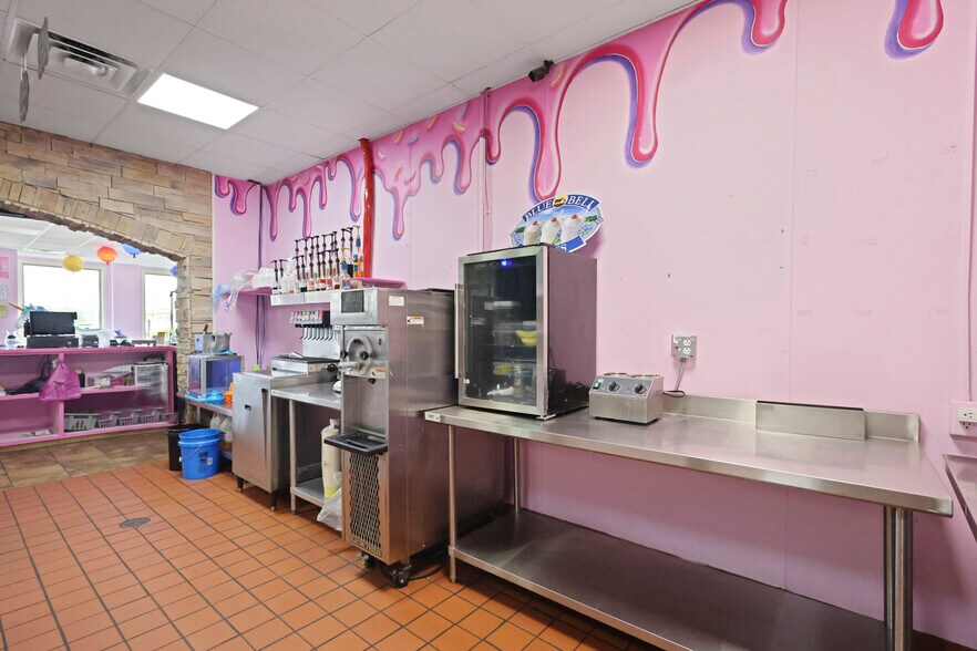 More Photos Of 298 W Orange St, Jesup Restaurant For Sale