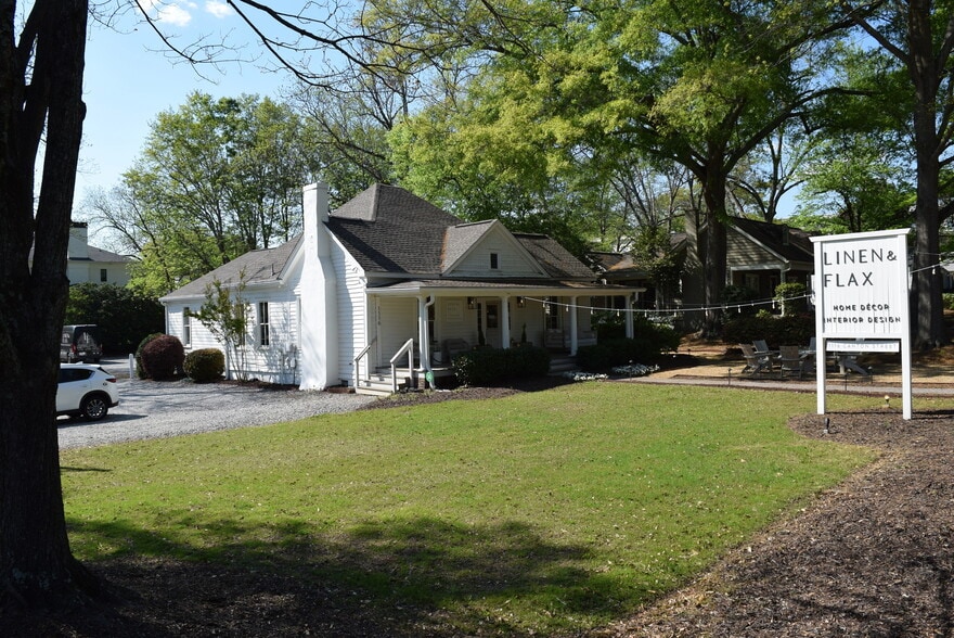 More Photos Of 1116 Canton St, Roswell Office For Sale