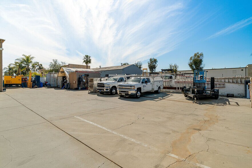 More Photos Of 8891 Watson St, Cypress Office For Sale