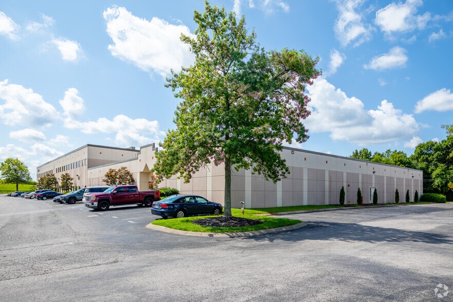 More Photos Of 500-520 Royal Pky, Nashville Unknown For Lease