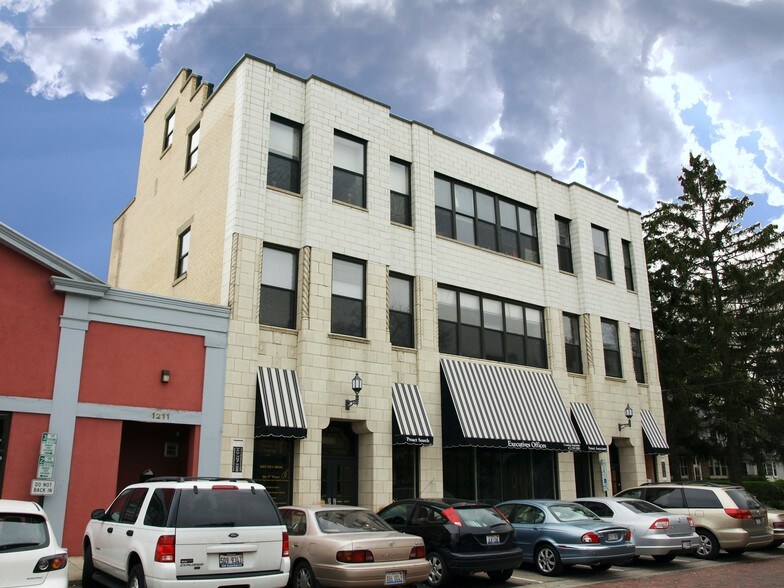 Primary Photo Of 1215 Washington Ave, Wilmette Office For Lease