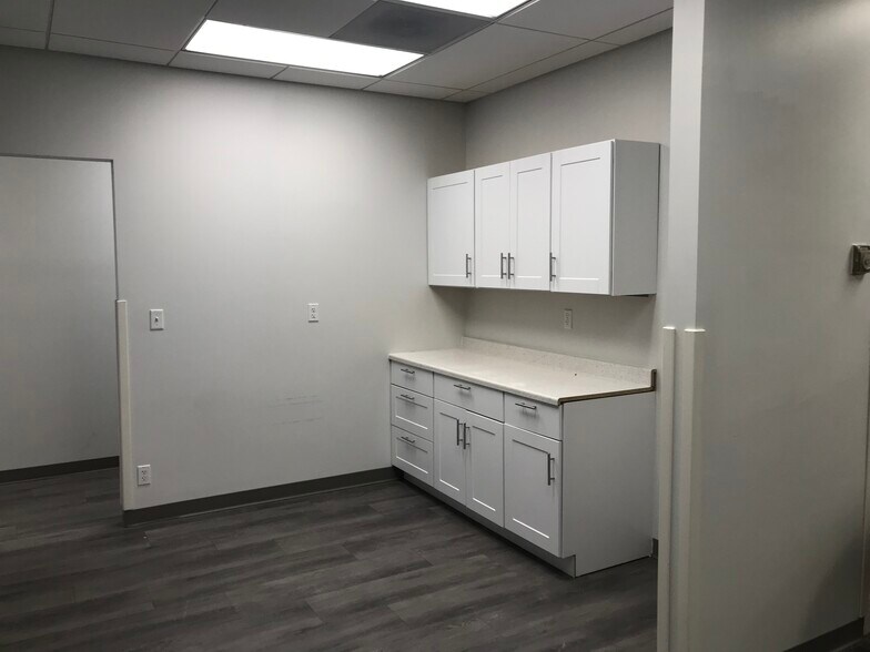 More Photos Of 3680-3730 Yale Way, Fremont Warehouse For Lease