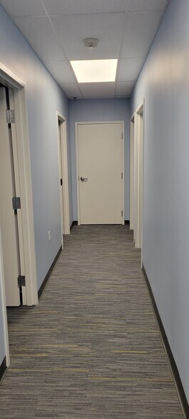 More Photos Of 120 Lambert Lind Hwy, Warwick Storefront Retail Office For Lease