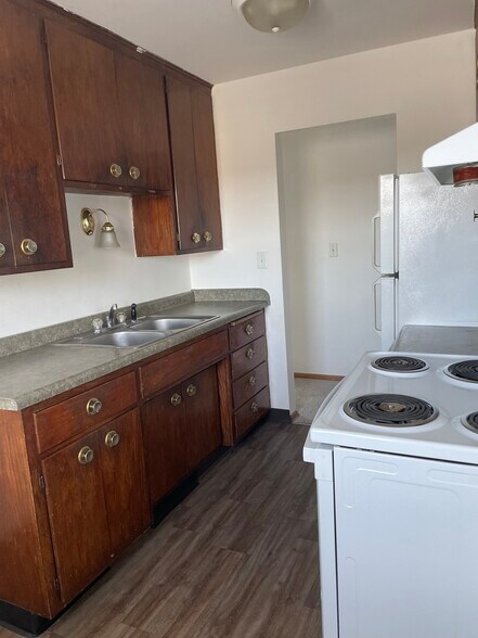 More Photos Of 458 English St, Saint Paul Apartments For Sale