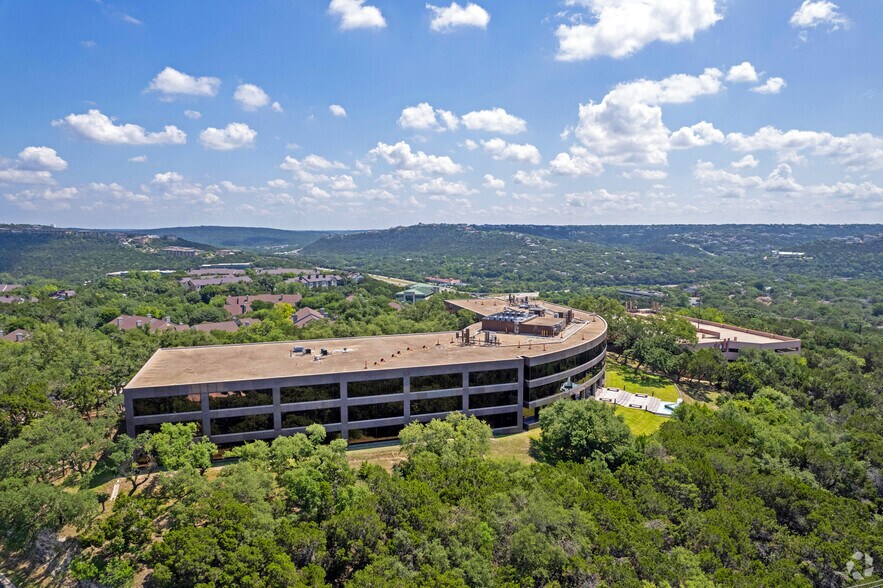 More Photos Of 6034 Courtyard Dr W, Austin Office For Lease