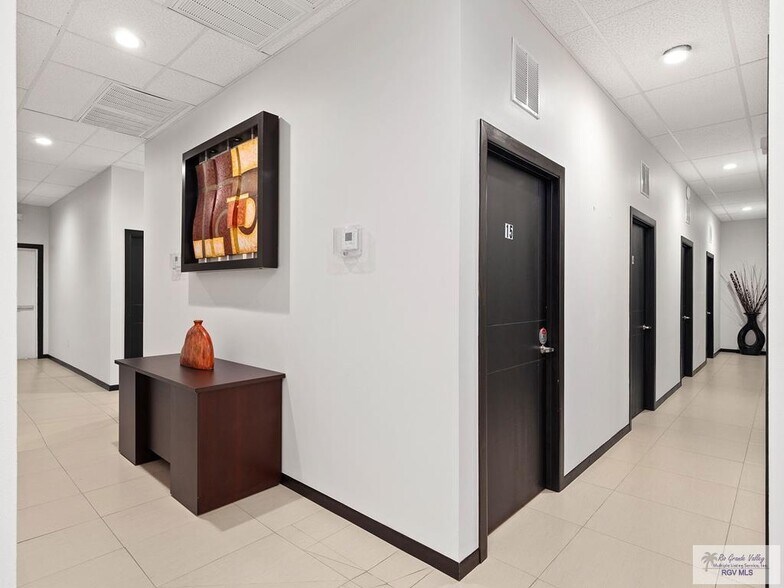 8015 N Expressway 77, Olmito, TX 78575 Medical Office For Lease