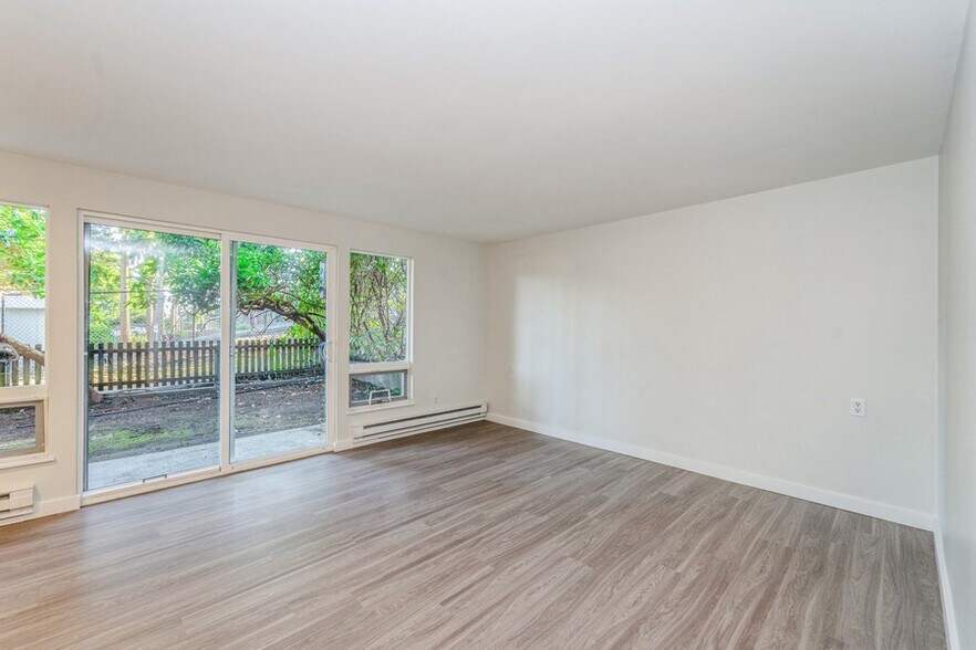 More Photos Of 255 SW 154th St, Burien Multifamily For Sale
