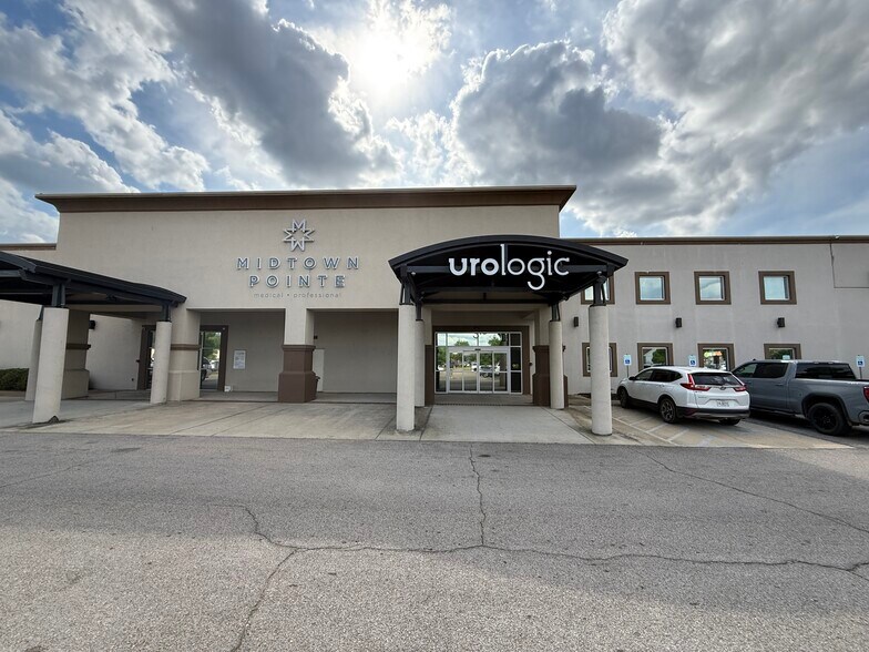 Primary Photo Of 499 Gloster Creek Village, Tupelo Unknown For Lease