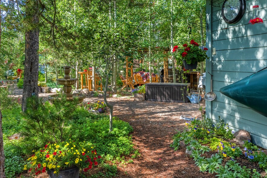 More Photos Of 717 Lake Ave, Grand Lake Specialty For Sale