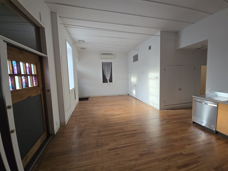 More Photos Of 129 11th St, Brooklyn Manufacturing For Lease