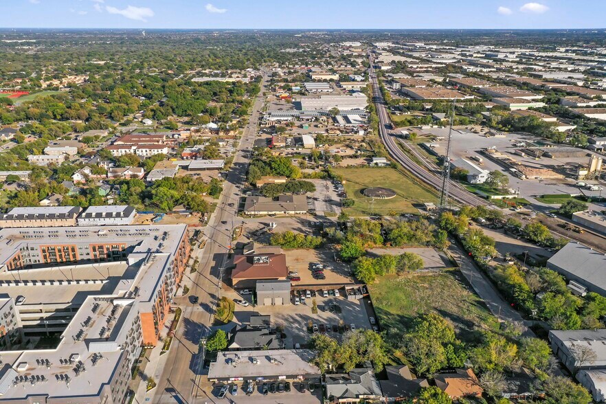 More Photos Of 1312 E 14th St, Plano Office For Lease