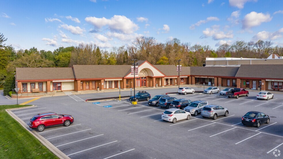 Primary Photo Of 3320-3350 Paper Mill Rd, Phoenix Storefront Retail Office For Lease