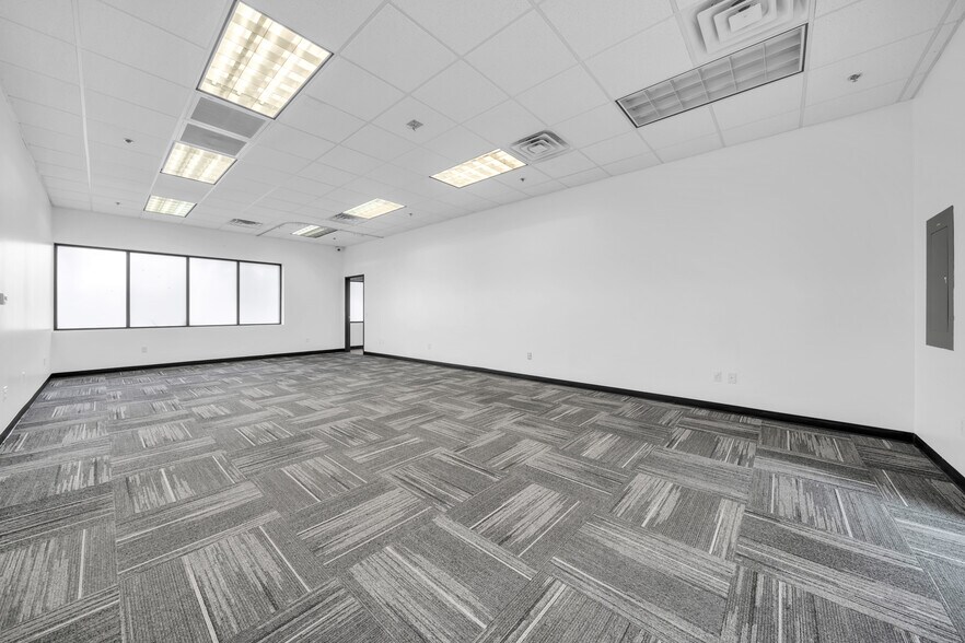 More Photos Of 3710 W Greenway Rd, Phoenix Medical For Sale