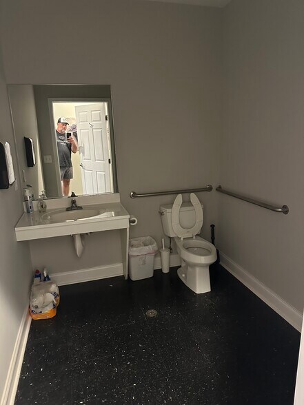 More Photos Of 195 Highway 9 South, Dawsonville Light Manufacturing For Sale