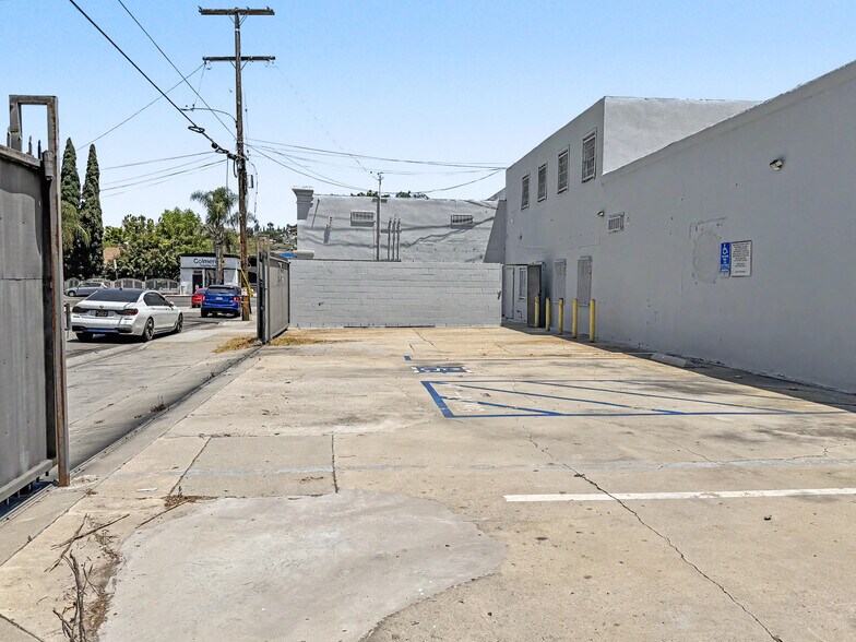 More Photos Of 3700 E Cesar E Chavez Ave, Los Angeles Storefront Retail Office For Lease