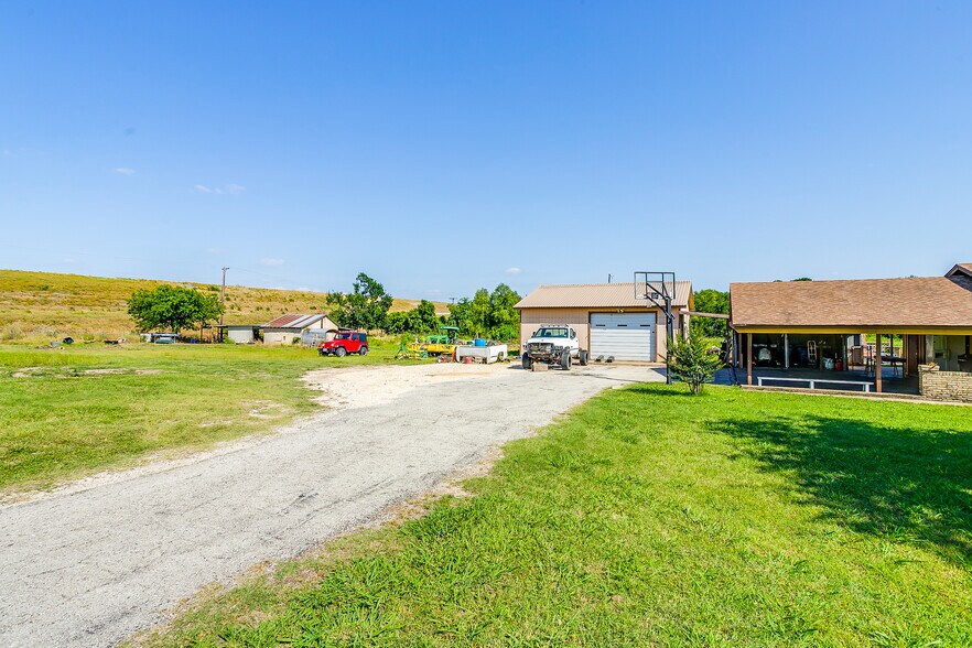 More Photos Of 1711 Walter Holliday, Cleburne Land For Sale