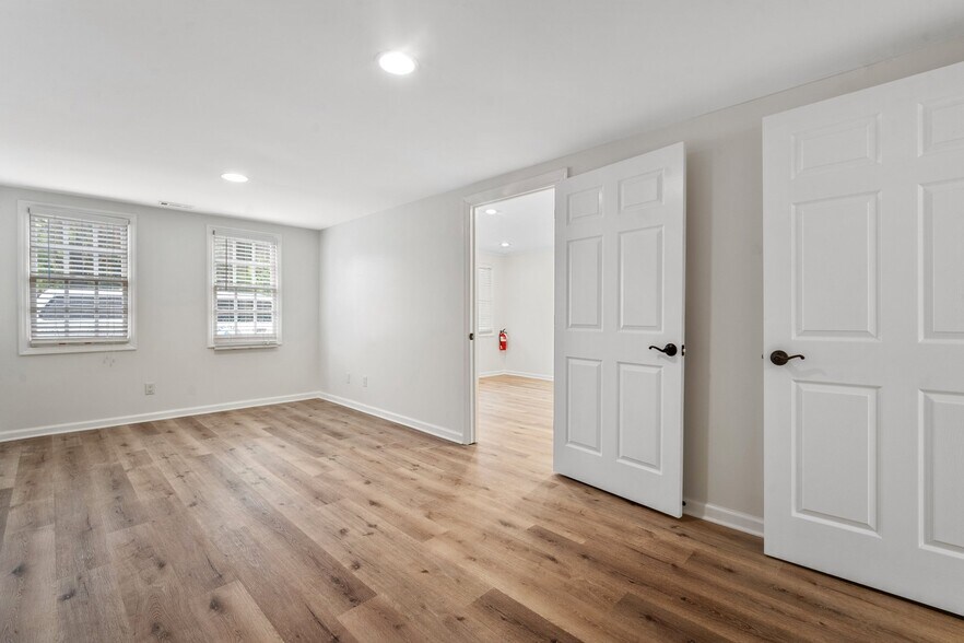 More Photos Of 609 Carteret St, Beaufort Storefront Retail Residential For Lease