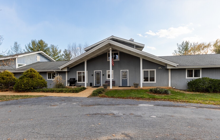 More Photos Of 218 Mill Rd, Woodstock Congregate Senior Housing For Sale