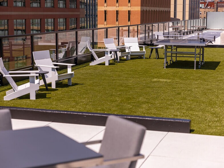 More Photos Of 365 Nicollet Mall, Minneapolis Apartments For Sale