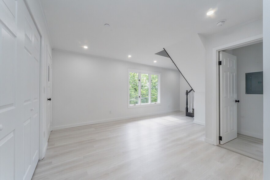 More Photos Of 2096 Ulster Ave, Lake Katrine Multifamily For Sale