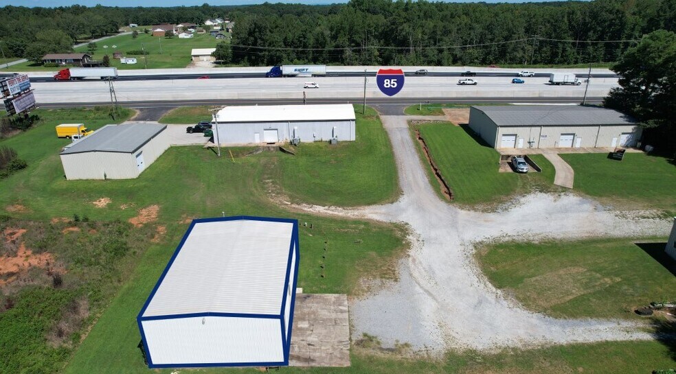 More Photos Of 466 Hampshire Dr, Gaffney Warehouse For Lease