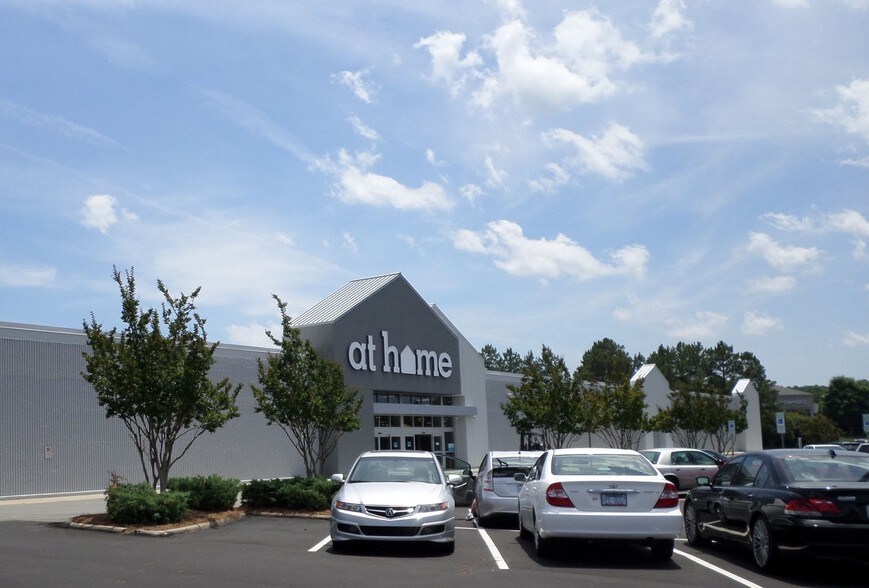 More Photos Of 4215 University Dr, Durham Unknown For Lease