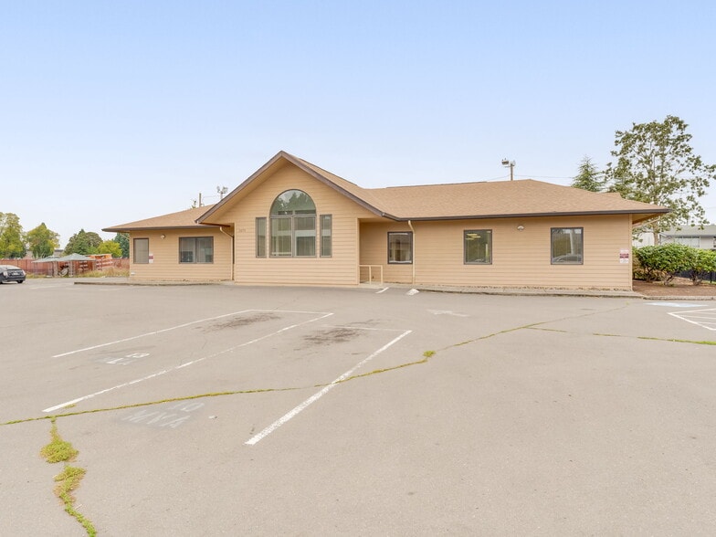 More Photos Of 2275 NE McDaniel Ln, Mcminnville Office For Lease