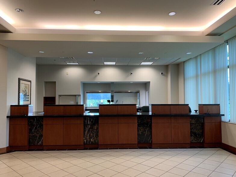 More Photos Of 4100 Corporate Center Dr, Springdale Office For Lease