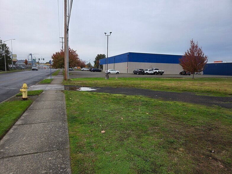 More Photos Of 624 9th Ave, Longview Land For Sale