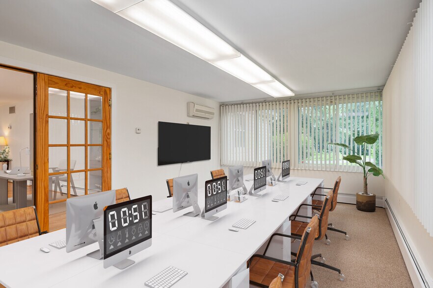 More Photos Of 2893 Jessup Rd, Jessup Office For Sale