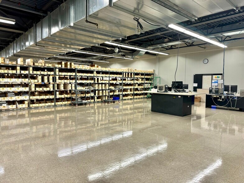 More Photos Of 1175 Elko Dr, Sunnyvale Research And Development For Sale