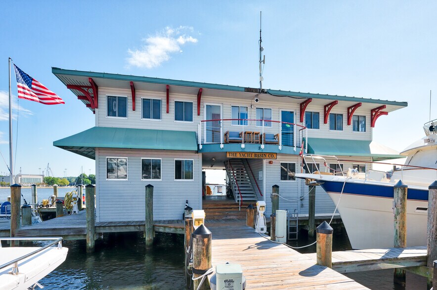 Primary Photo Of 2 Compromise St, Annapolis Marina For Lease